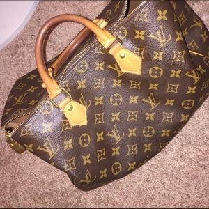 Louis Vuitton Speedy 30
